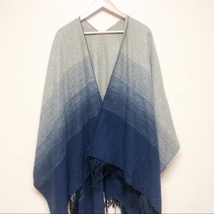 Blanket poncho blue and tan